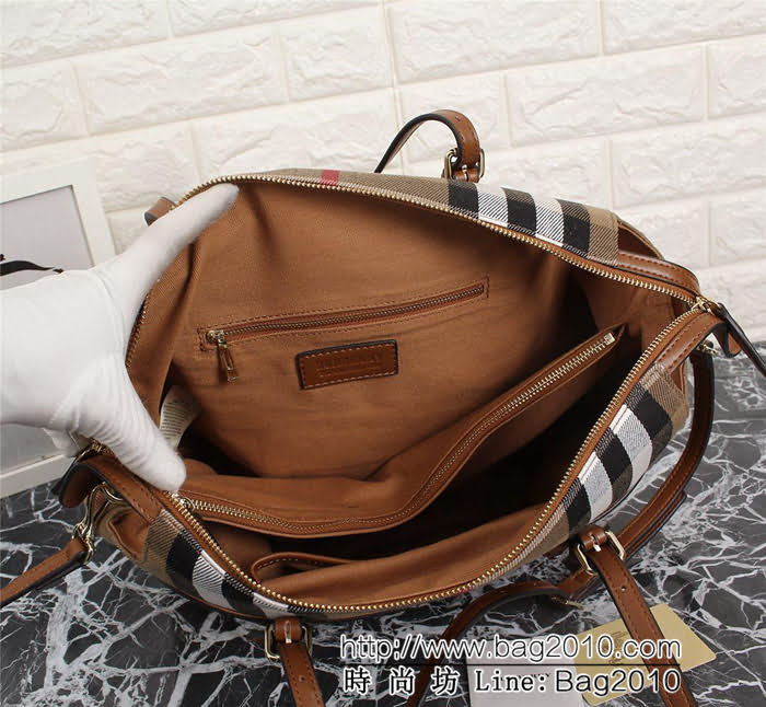 BURBERRY巴寶莉 秋冬爆款 Canvas格紋皮革 手提斜背包 雙拉牌 大容量 可當購物袋實用 39571  Bhq1232